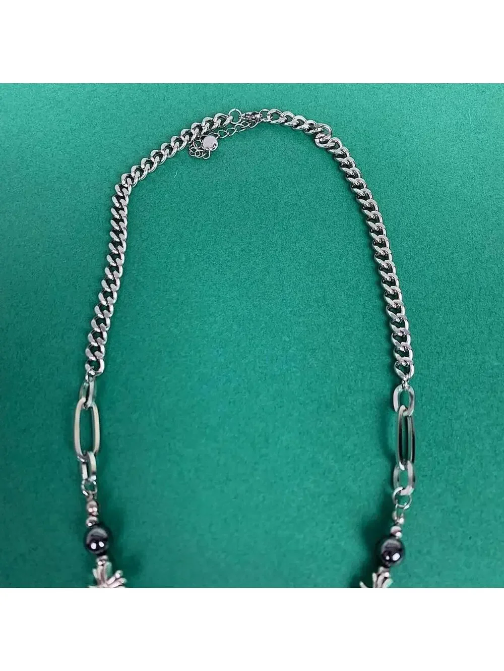 y2k 2000s style grunge chrome pearl rhinestone silver cross pendant Cuban link